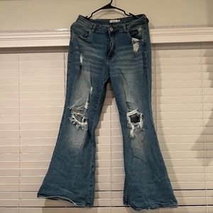 bell bottom(flare) jeans